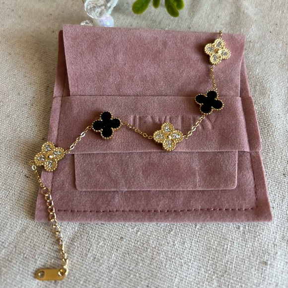 Black Petite Clover Double Sided Four Leaf Gold Filled Zircon Stone - Picture 2 of 8